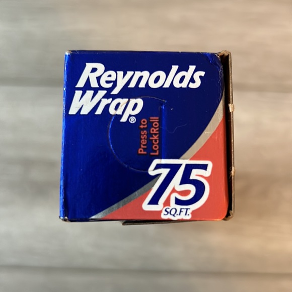 Limited Edition Rizzo Wrap Chicago Cubs 75sq Ft Reynolds Wrap - Picture 3 of 4
